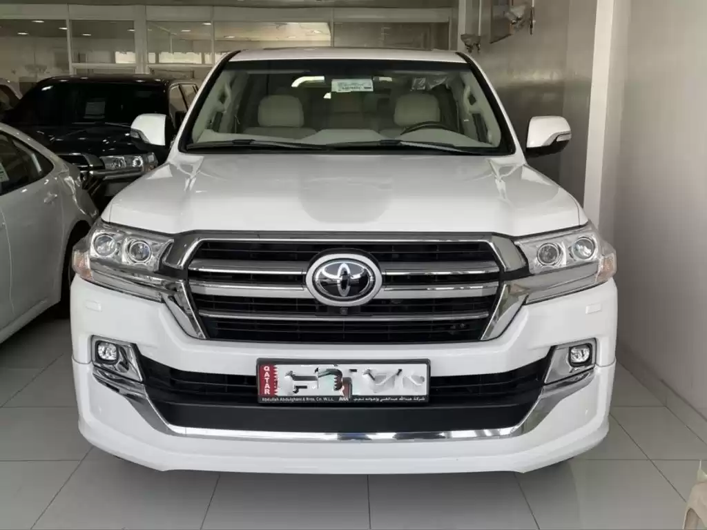 مستعملة Toyota Land Cruiser للبيع في الدوحة #13206 - 1  صورة 